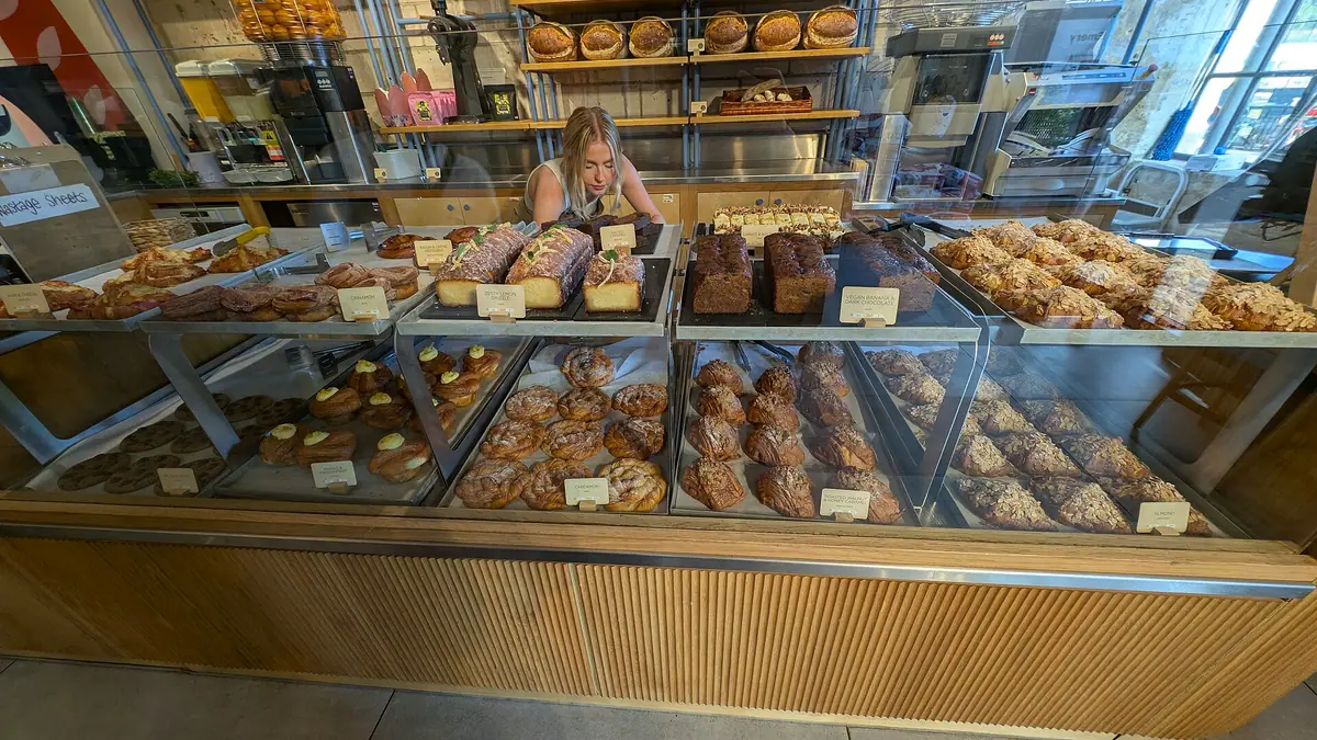 Liva's Bakery – bakery in Stifford Clays, Grays